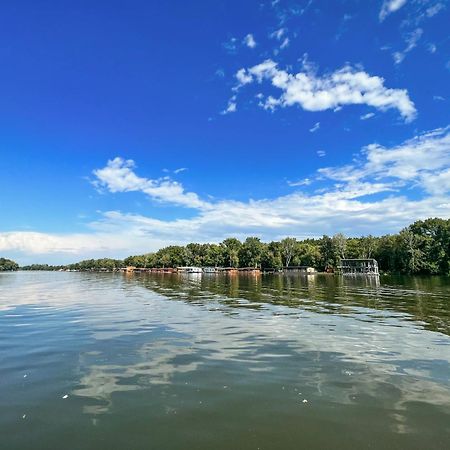 Lakohajo, Uszohaz - Tisza-To Hotel Tiszafured Ngoại thất bức ảnh